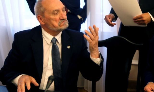 antoin-macierewicz23432h54