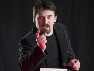 Pisarz walka z pedofilami