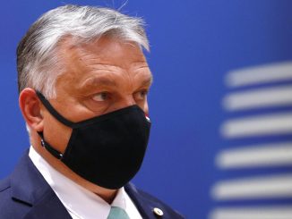 Orbán drwi z Unii