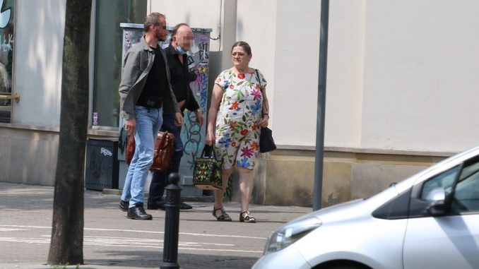 Krystyna Pawłowicz nadal korzysta z przywilejów. Na zakupy z ochroną. Za nasze pieniądze Krystyna Pawłowicz nadal korzysta z przywilejów. Na zakupy z ochroną. Za nasze pieniądze