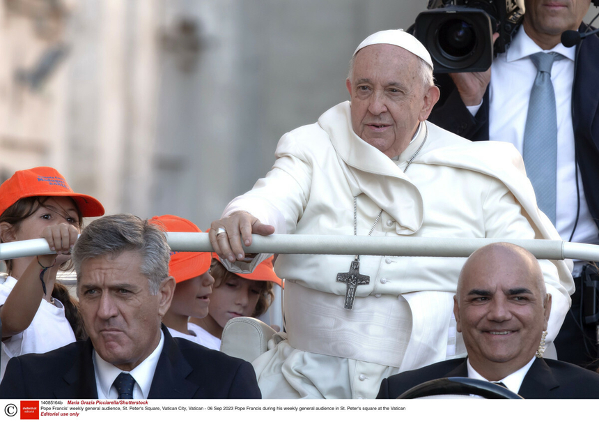 Ile zarabia papież? Kwota jest pokaźna, ale Franciszek odwrócił zasady