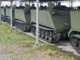 Wycofali je ze służby. Teraz oddają Ukrainie setki wozów