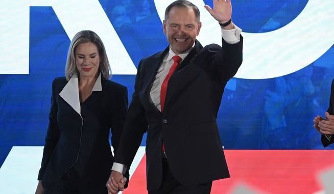 Jak Karol Nawrocki umebluje Kancelarię Prezydenta? W kuluarach pada jedno nazwisko niezależny dziennik polityczny