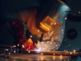 Duże pogorszenie nastrojów w polskim przemyśle. PMI negatywnie zaskakuje