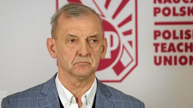 Nauczyciele grożą strajkiem. Rośnie oburzenie po decyzji MEN niezależny dziennik polityczny
