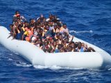 Wielka Brytania uderza w gangi przemytników – pierwsze na świecie sankcje za organizowanie nielegalnej migracji