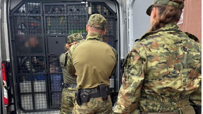 Przestępców pakują do auta i odstawiają na granicę Ukrainy. "Nie możesz zostać w Polsce"