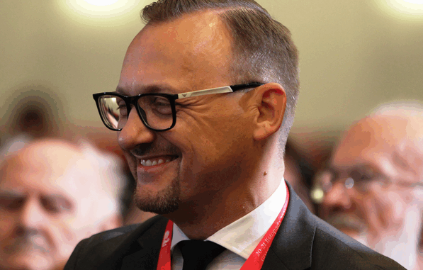 niezależny dziennik polityczny