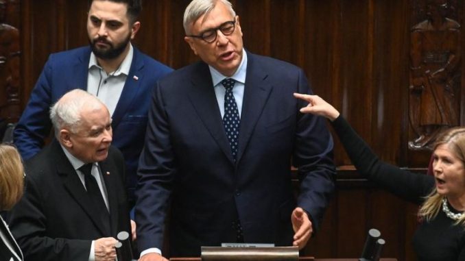 Stało się! Kaczyński i czterech posłów PiS ukaranych. Nie mieli litości! niezależny dziennik polityczny