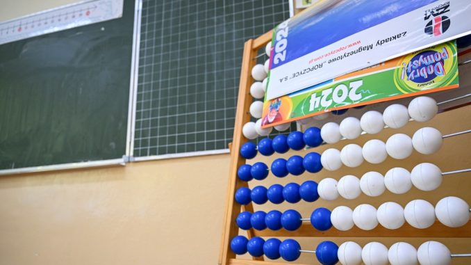 samorzadom-brakuje-pieniedzy-na-oswiate