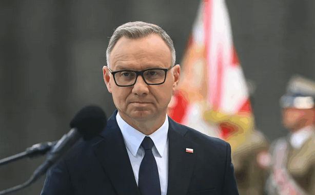 niezależny dziennik polityczny