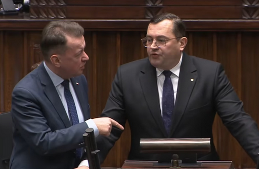 niezależny dziennik polityczny