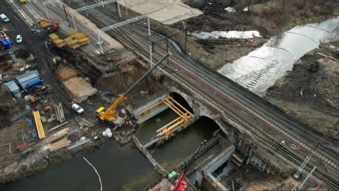 niezależny dziennik polityczny