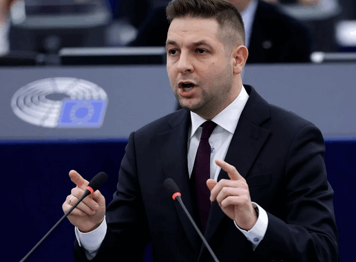 niezależny dziennik polityczny