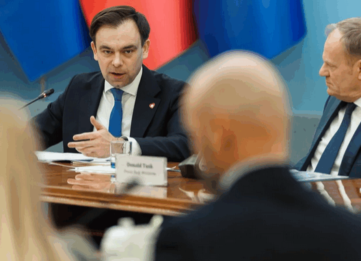 niezależny dziennik polityczny