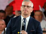 Spektakularna interwencja służb: strażacy na balkonie mieszkania Cenckiewicza