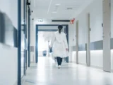 Problem szpitali na prowincji: wygaszenie PWZ dla lekarzy spoza UE