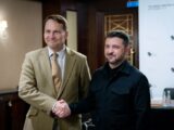 Kontrowersyjna decyzja Zełenskiego wywołuje protesty w Polsce