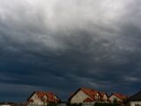 Zmienna pogoda w Polsce: deszcze, burze i przejaśnienia w nadchodzących dniach