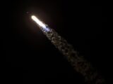 Zderzenie rakiety SpaceX z Księżycem: Nowe wyzwania dla zarządzania odpadami w kosmosie