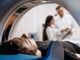 Drastyczne Cięcia NFZ: Pacjenci Czekają na Badania Ratujące Życie