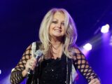 Stan zdrowia Bonnie Tyler w szpitalu pogarsza się po operacji
