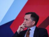Zbigniew Ziobro w USA: Ucieczka czy strategiczny ruch polityczny?