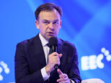 Program obniżki cen paliw przedłużony – rząd reaguje na sytuację na rynku