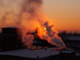 UE przyjmuje nowe wskaźniki emisji CO2 na lata 2026-2030 mimo sprzeciwu Polski