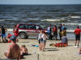 Tragiczne utonięcie na plaży w Krynicy Morskiej – ostrzeżenia służb