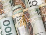 Rekordowe świadczenie Mama 4 Plus: Istotne zmiany dla rodziców