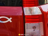 Co oznacza symbol ryby na samochodzie? Poznaj jego znaczenie