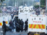 Napięcia w Belfaście: Zamieszki Antyimigracyjne Po Ataku Sudańczyka