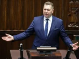 Polityczne emocje w Sejmie: Starcie PSL z PiS i kontrowersje wokół UPA