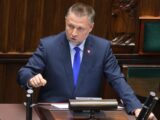 Kontrowersje wokół interwencji policji w domu Tomasza Sakiewicza