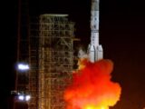 Chińska rakieta Chang Zheng-3B trafiona piorunem kontynuuje misję