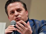 Debata o wieku emerytalnym budzi kontrowersje wśród polityków