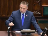 Skandal w warszawskim szpitalu: polityczne napięcia i reakcje