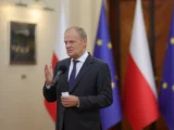 PiS i Konfederacja rywalizują o głosy prawicy: wyniki najnowszego sondażu