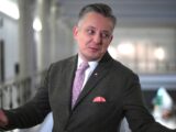 PSL i napięcia wokół polityki obronnej: Stefaniak odpowiada na kontrowersje