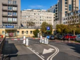Wysokie opłaty parkingowe przy szpitalach budzą kontrowersje