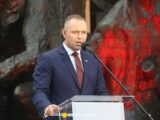 Prezydent Nawrocki oddaje hołd pomordowanym podczas rzezi Woli