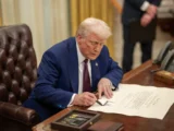 Trump Wprowadza Zmiany w Harmonogramie Szczepień