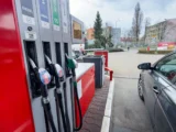Znaczne obniżki cen paliw w Warszawie po rządowej interwencji