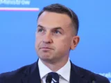 Rząd krytykuje projekt Nawrockiego o tanim paliwie