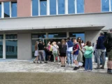 Szkoły przygotowują się na zagrożenia z powietrza: Potrzeba systemowych rozwiązań i szkoleń