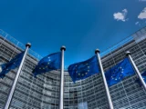 Komisja Europejska Naciska na Kraje UE w sprawie Przepisów dotyczących Energii i Ochrony Konsumentów