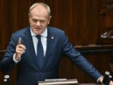 Kontrowersje wokół nowej ekranizacji „Lalki” – Tusk apeluje o spokój