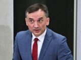 Sikorski Doradza Ziobrze: Ucieczka do Peru Niepolecana