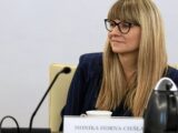 Dramat w Warszawie: Przemoc wobec dzieci na przystanku autobusowym